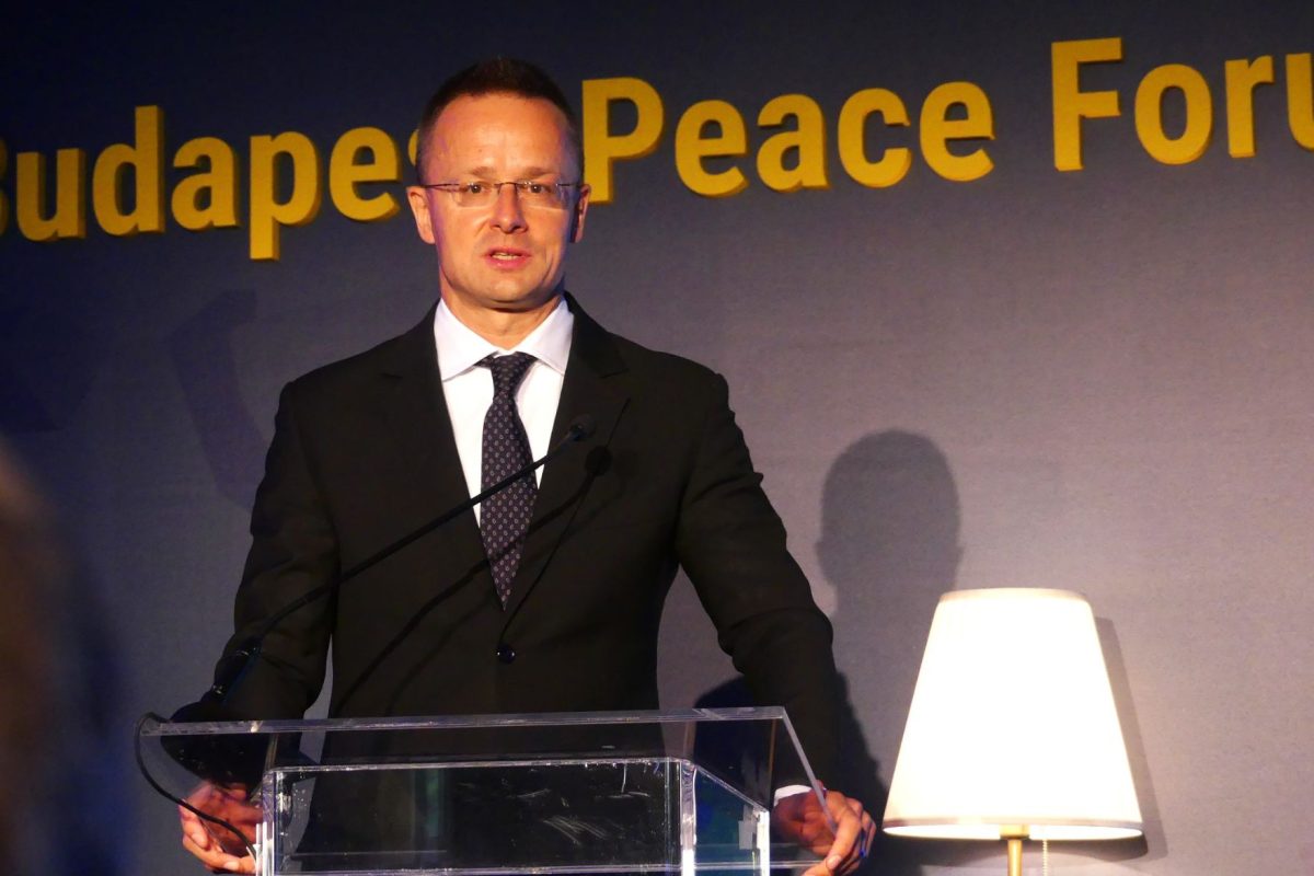 Szijjártó: elfogadhatatlan az orosz gáztilalom erőltetése a jelenlegi válságban