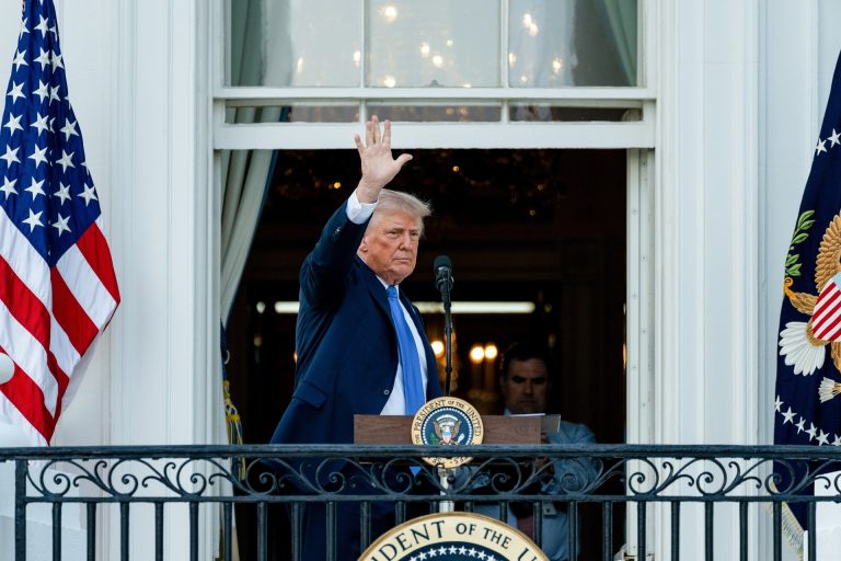 Tartogatott még egy nagy bejelentést Trump a hétvége előtt