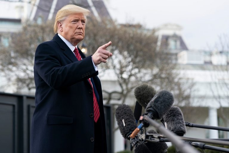Trump szerint valamit nagyon akar tőle Irán